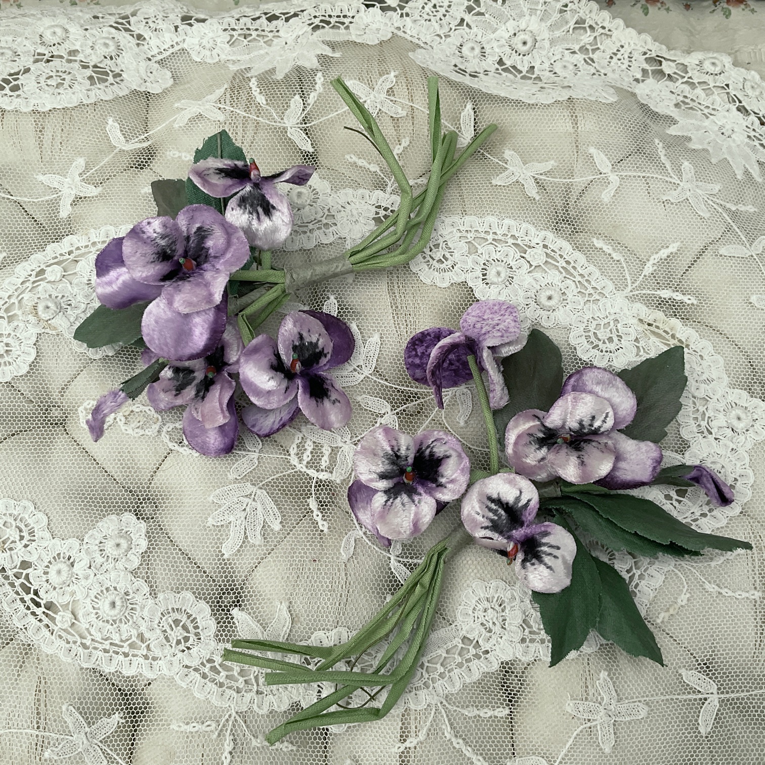 フランスアンティーク 1930年頃 濃紫〜薄紫 ベルベッドパンジー布花 2 