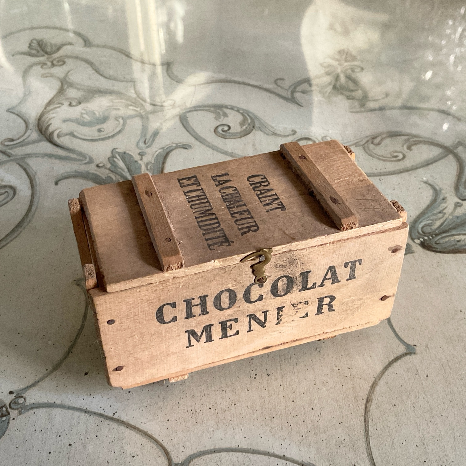 フランスアンティーク 1900年代初期 ショコラメニエ Chocolat menierの 
